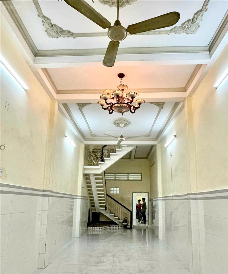 Hiếm khó tìm! chỉ 6,5 tỷ nhà âu cơ  dt hiếm| 4.2x16m 66m2  2 tầng cứng ở ngay