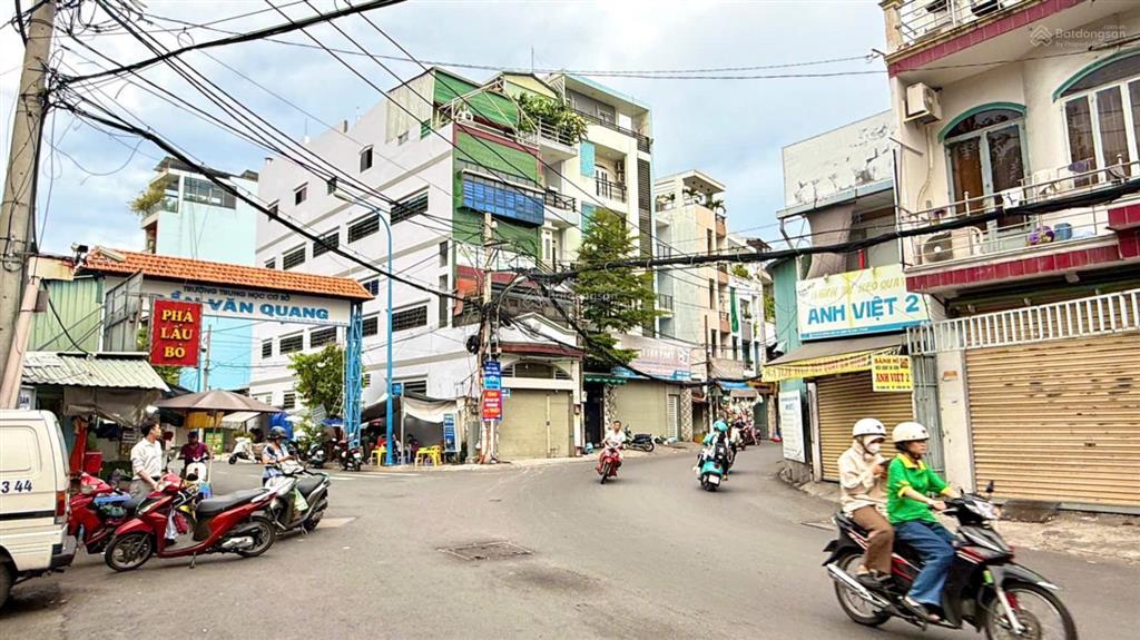 Cho thuê toà nhà góc 2mt  ni sư huỳnh liên nhà 4 tầng dt khủng 4,6x26m 75 triệu/ 1 tháng