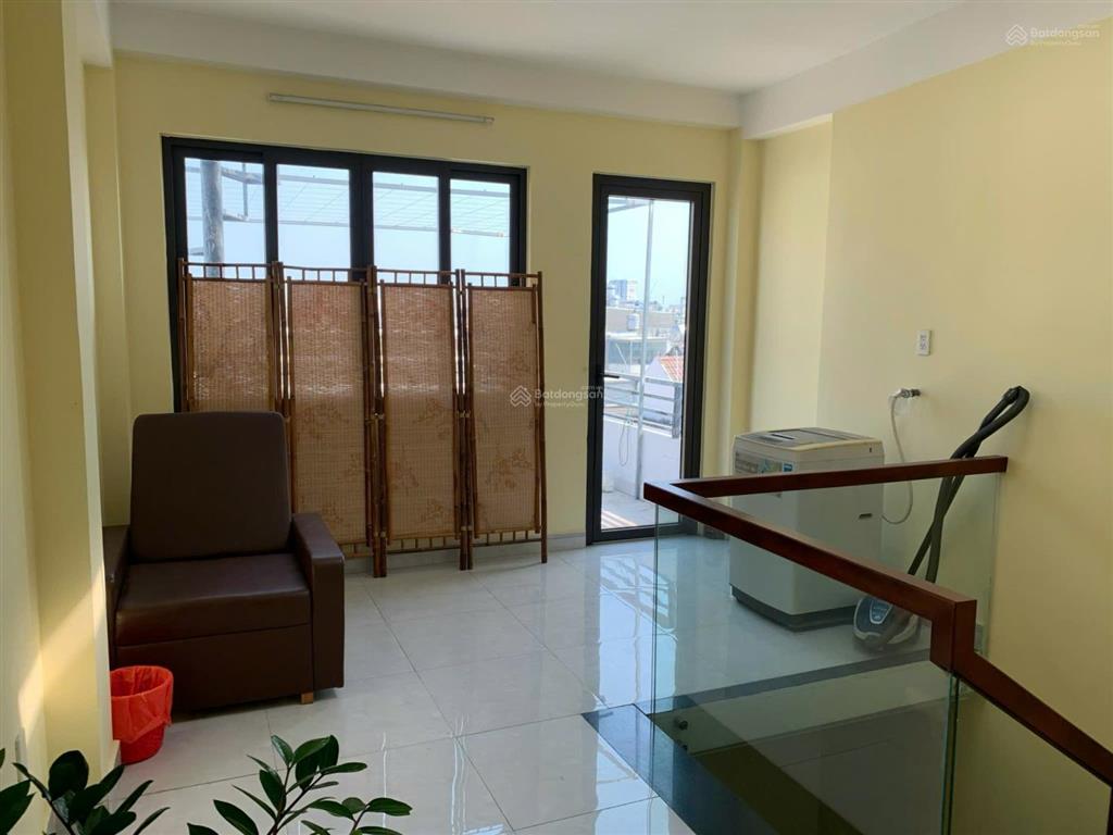 Rẻ quá  cho thuê mt bàu cát 1 lô 2 mặt tiền 6 tầng đẹp chỉ 40tr/tháng