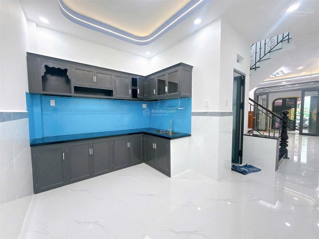 Chỉ 9 tỷ hxh 7m khu bàu cát  dt 4x18m 71m2  2 tầng ở ngay  hiếm khó tìm