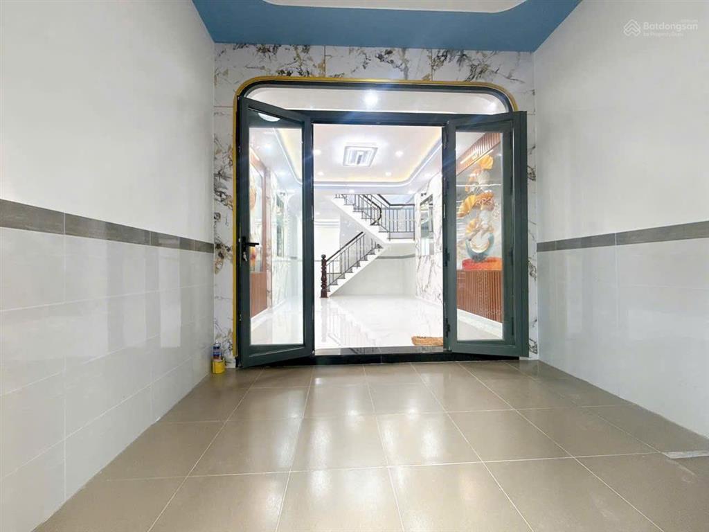 Chỉ 9 tỷ hxh 7m khu bàu cát  dt 4x18m 71m2  2 tầng ở ngay  hiếm khó tìm