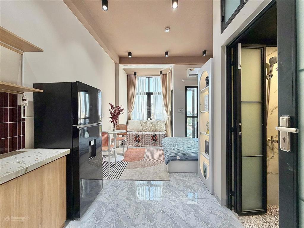 Studio apartment for rent nguyen trai street, district 1