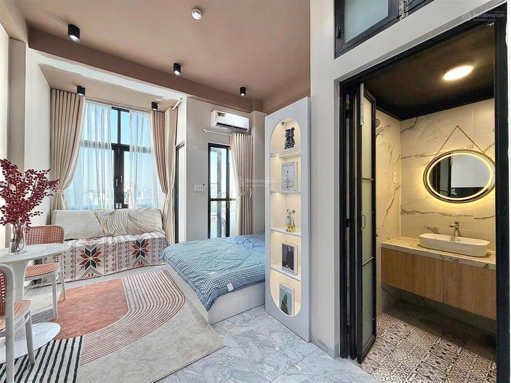 Studio apartment for rent nguyen trai street, district 1