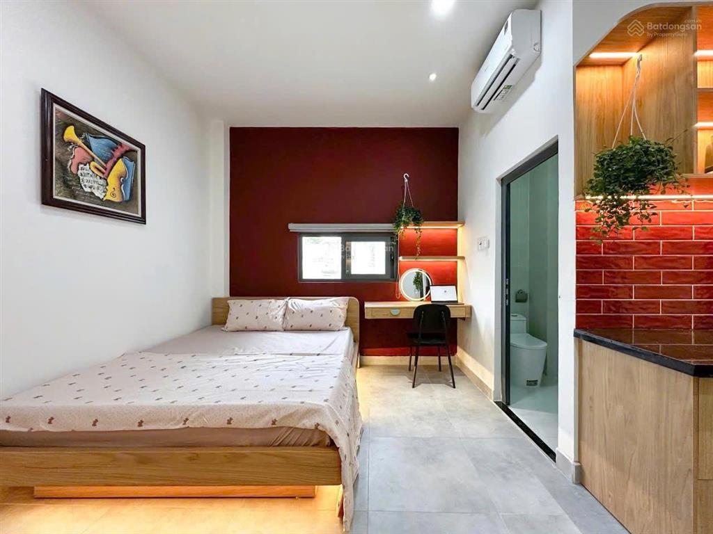 Căn hộ dịch vụ  thang máy cho thuê 30m2 tại lạc long quân, 6,3 triệu, hàng hot!!!