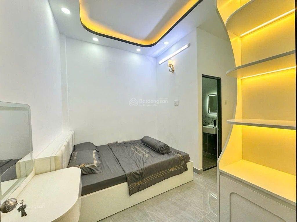 Giá hơn 3 tỷ  bán nhà mới  gần 100m2  hàng xóm quân 7  sổ riêng  dc hiện hữu  sổ riêng