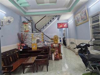 Giá hơn 4 tỷ bán nhà 3 tầng dt gần 100m2 lê văn lương nhà bè hxh 6m sổ riêng hoàn công đủ.