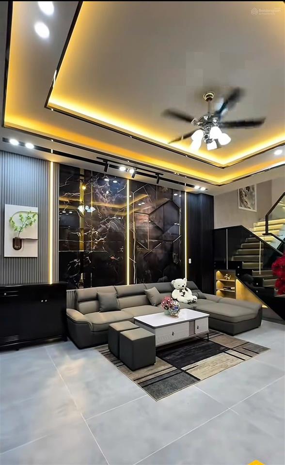 Hiếm! giá 8. x tỷ kế quận 7 dương cát lợi có thang máy  đường xe tải dt 5 x 12 kdc hiện hữu.