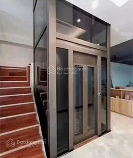 Hiếm! giá 8. x tỷ kế quận 7 dương cát lợi có thang máy  đường xe tải dt 5 x 12 kdc hiện hữu.