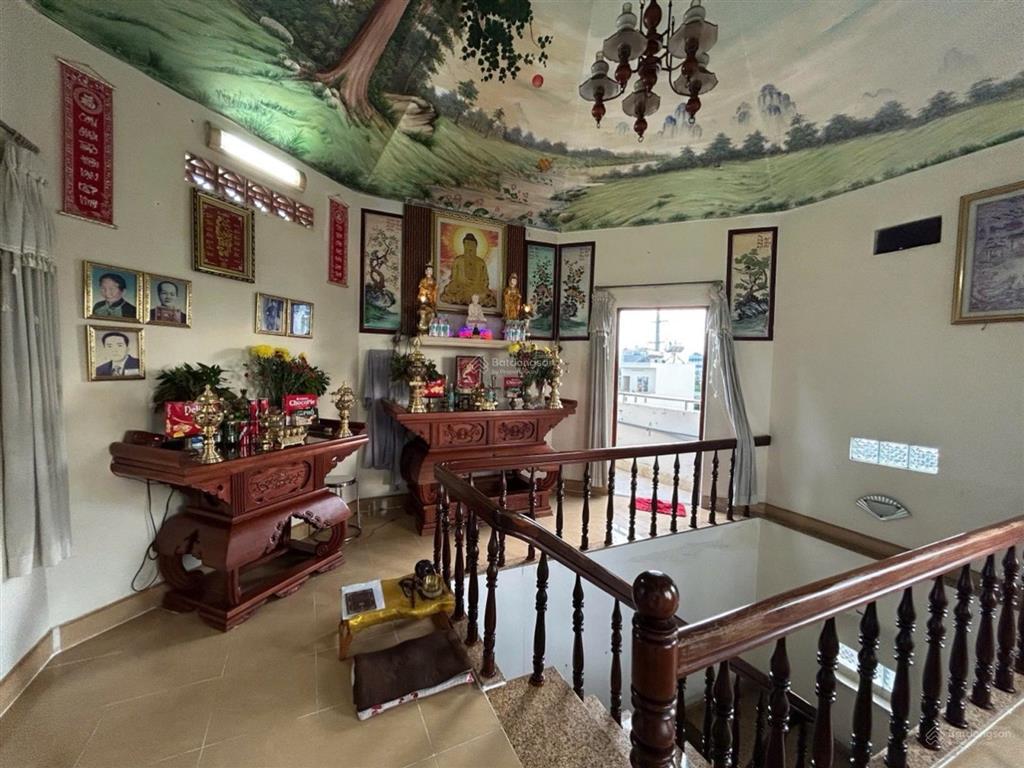 Biệt thự phố 5t  sân vườn gần quận 1  huỳnh tấn phát quận 7 dt 11x10m gara ô tô  giá 13 tỷ nhỉnh