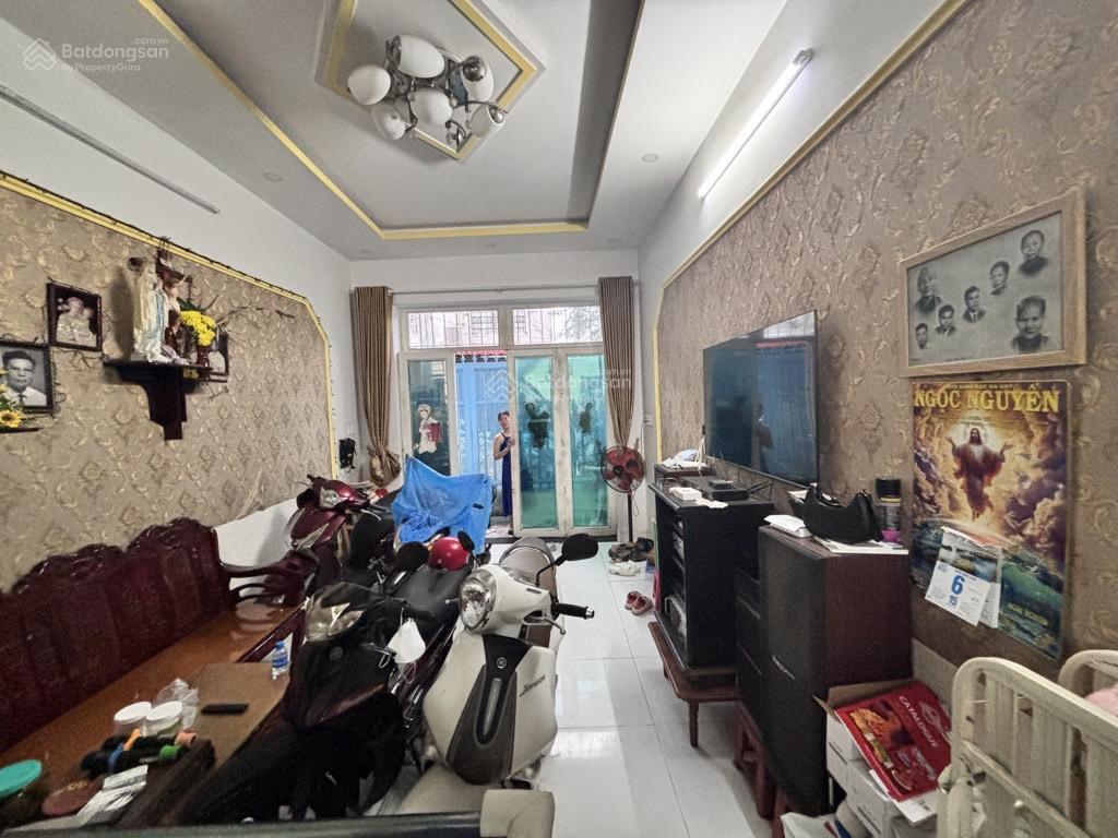 Mua 1 được 2 nhà dòng tiền 30 tr/th 8pn 4 tầng dt 7.1x15m lê văn lương giá 7 tỷ hơn shr.