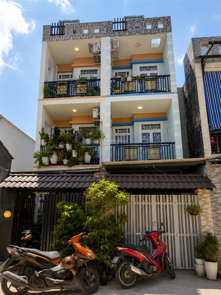 Nhà 8pn, 6wc lê văn lương nối dài 87.2m 2 căn riêng biệt 3 tầng  đường xe tải  giá 6 tỷ hơn