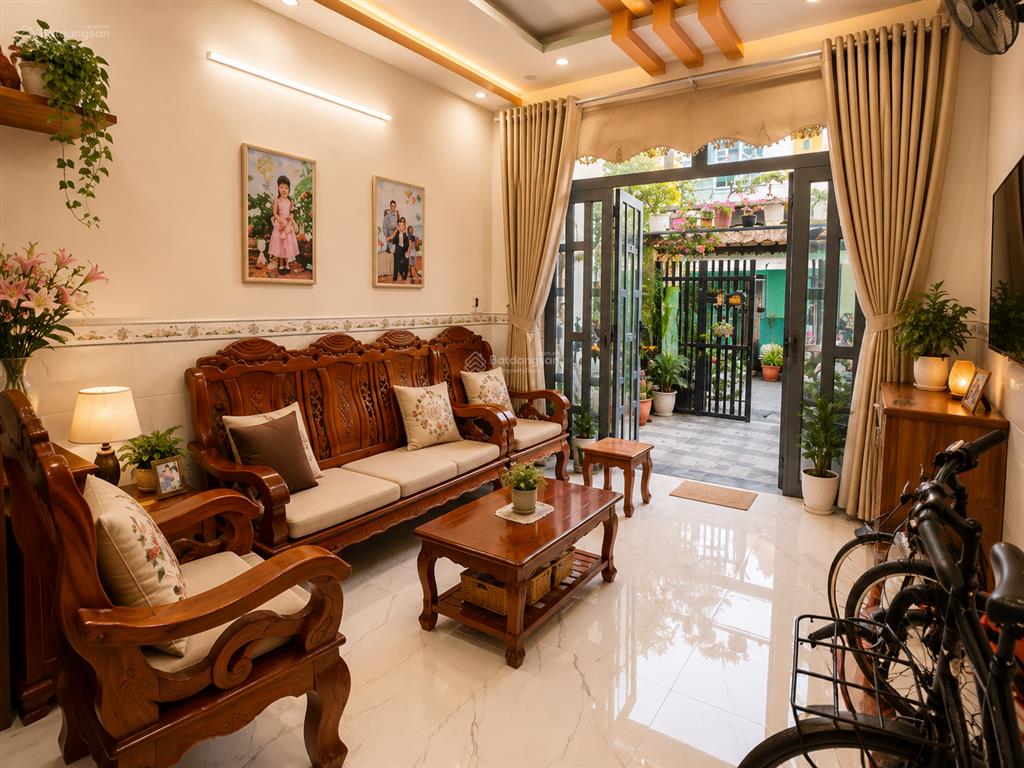 Nhà 8pn, 6wc lê văn lương nối dài 87.2m 2 căn riêng biệt 3 tầng  đường xe tải  giá 6 tỷ hơn