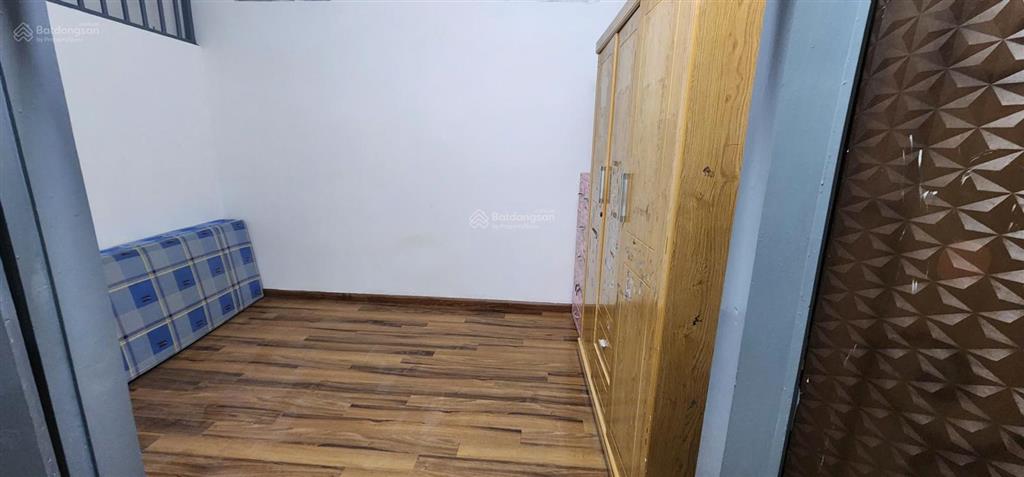 Cho thuê nhà nguyên căn 26m2x3 tầng tại ngõ 639 hoàng hoa thám, ba đình