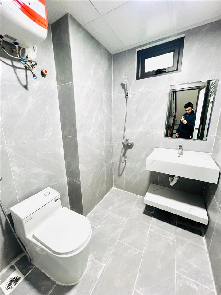 Bán nhà đẹp tôn đức thắng trung tâm đống đa ngõ thông huy văn gần văn miếu quốc tử giám