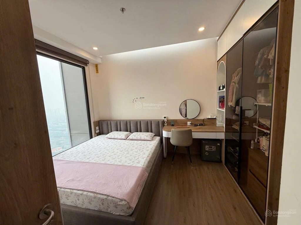 Studio landmark view trọn sông hồng, cực phẩm hoàng hôn giá tốt 3 tỷ đủ đồ, cho thuê 9tr/tháng.