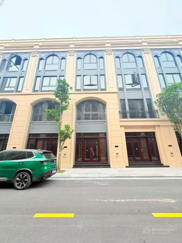 Lk ngôi sao 67,5m2 giá chỉ 19 tỷ, cạnh công viên, chung cư, giá giảm 2tỷ với 2025,  em 0962 284 ***