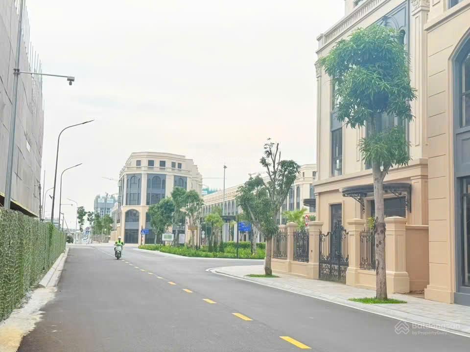 Lk ngôi sao 67,5m2 giá chỉ 19 tỷ, cạnh công viên, chung cư, giá giảm 2tỷ với 2025,  em 0962 284 ***