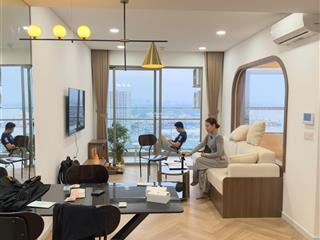 Chính chủ bán river panorama  3pn, 2wc  tầng cao view sông  sẵn sổ hồng  full nội thất cao cấp