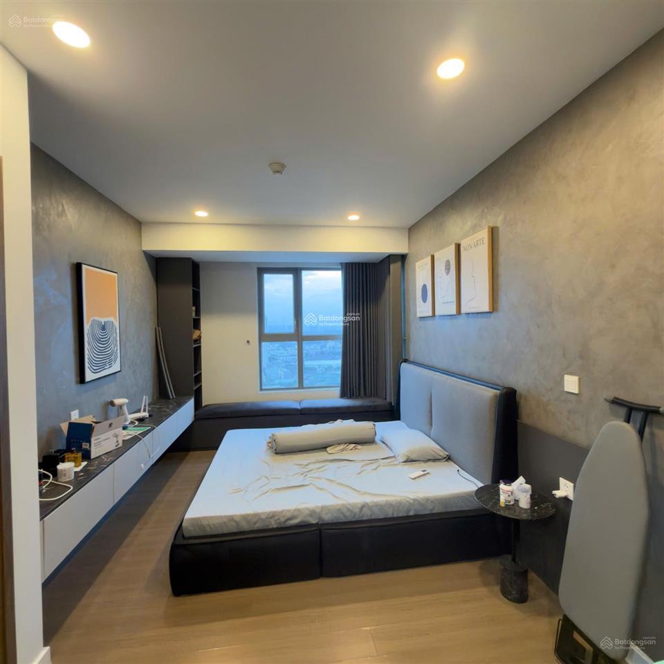 Chính chủ bán river panorama  3pn, 2wc  tầng cao view sông  sẵn sổ hồng  full nội thất cao cấp