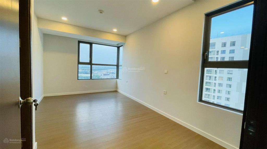 Chính chủ bán river panorama quận 7  3pn, 2wc  giá chỉ 5,8 tỷ. sẵn sổ hồng.