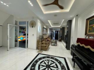 Siêu phẩm nhà nguyên căn nguyễn văn trỗi  phú nhuận