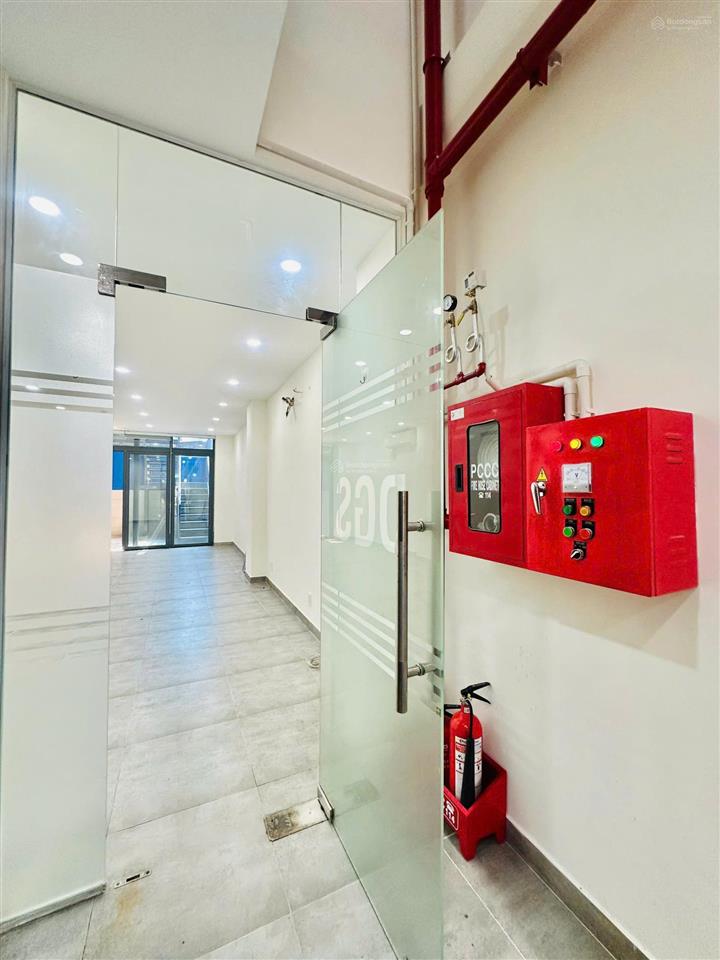 Cho thuê tòa nhà mặt tiền 17c lam sơn, phường 5, phú nhuận