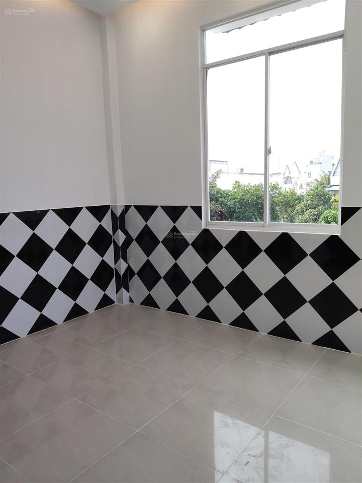 Chính chủ cần bán căn biệt thự rộng 300m2 đất nhà có 3 lầu 8 phòng ngủ 7wc bán 12,5 tỷ thương lượng