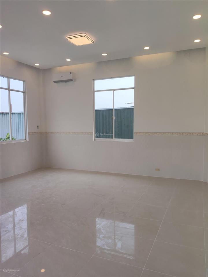 Cần bán nhà 4 lầu nở hậu chữ l địa chỉ 505/6 nguyễn kiệm p9, phú nhuận ngang 4m dài 14m nở hậu l 8m