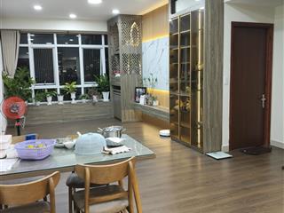 Chính chủ cần bán lầu 5 chung cư cao cấp thiên nam quận 10 nhà có sổ hồng giống 3 phòng ngủ 120m²