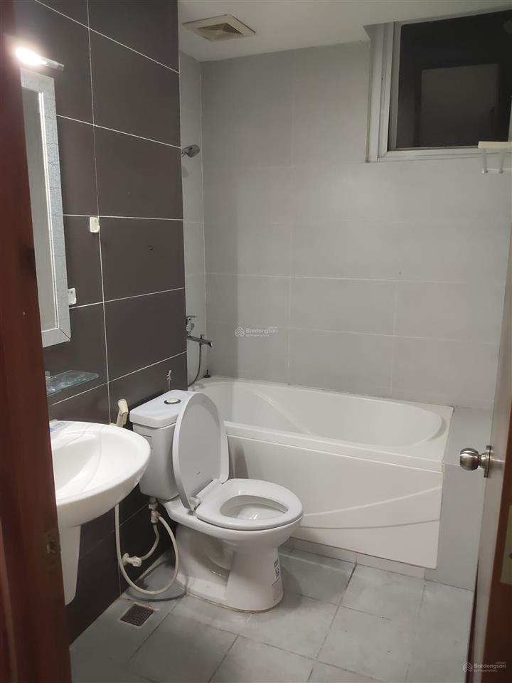 Cho thuê căn góc 3 phòng ngủ 2wc chung cư ngọc phương nam nhà rộng 118m2 giá cho thuê 13,5 triệu