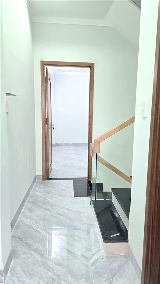 Sát metrocạnh suối tiên 60m2(5x12) hẻm 1 sẹt,an ninhcao ráo không ngập