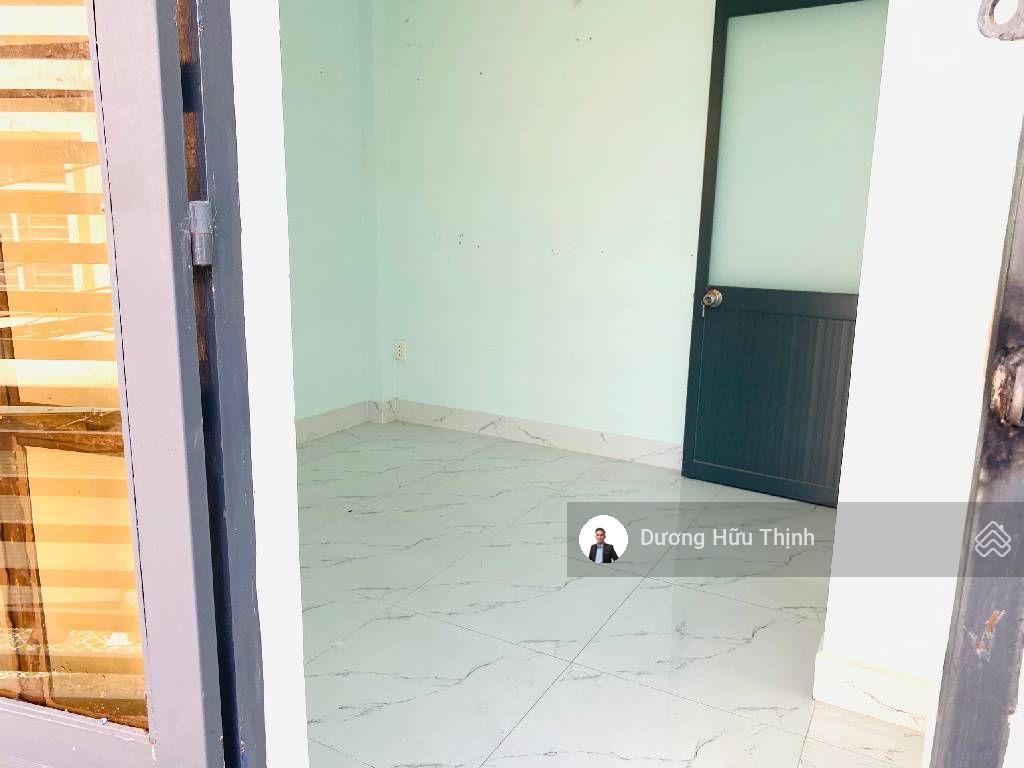 Mặt tiền đường 147 thuận tiện kinh doanh  ngay ngã tư thủ đức  500m tới vincom lê văn việt