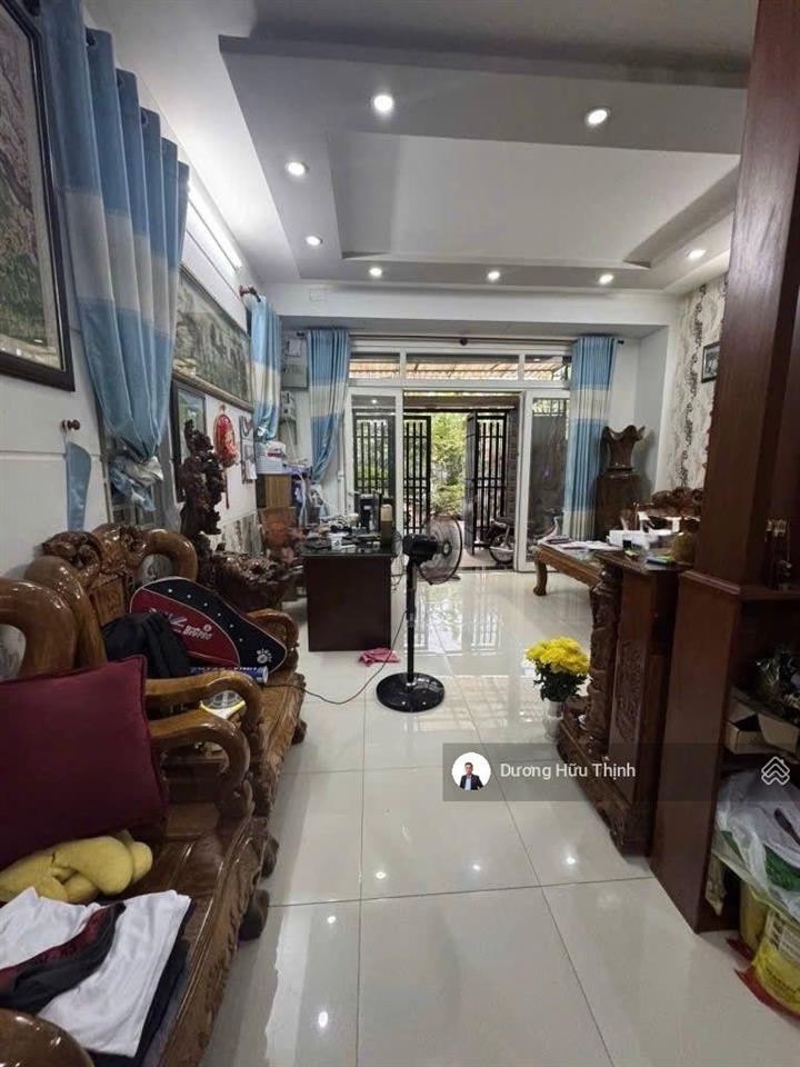Kẹt tiền bán gấp nhà đường 102 tăng nhơn phú q9