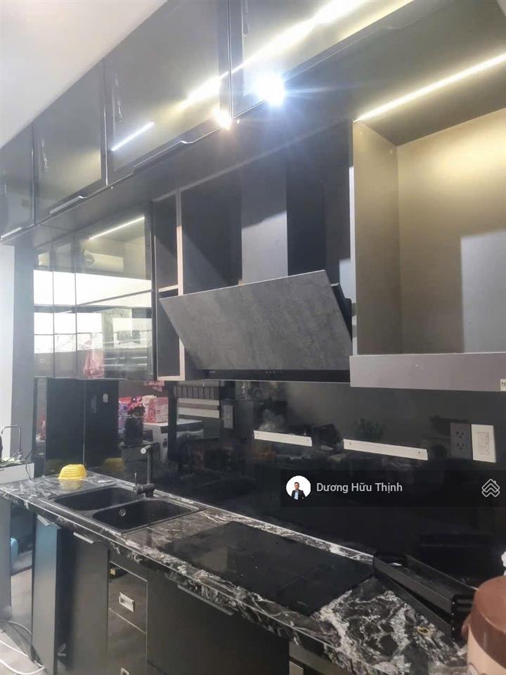 Chị năm kêu bán nhà hẻm xe hơi phước bìnhnhà nở hậu tài lộcnhà đẹp