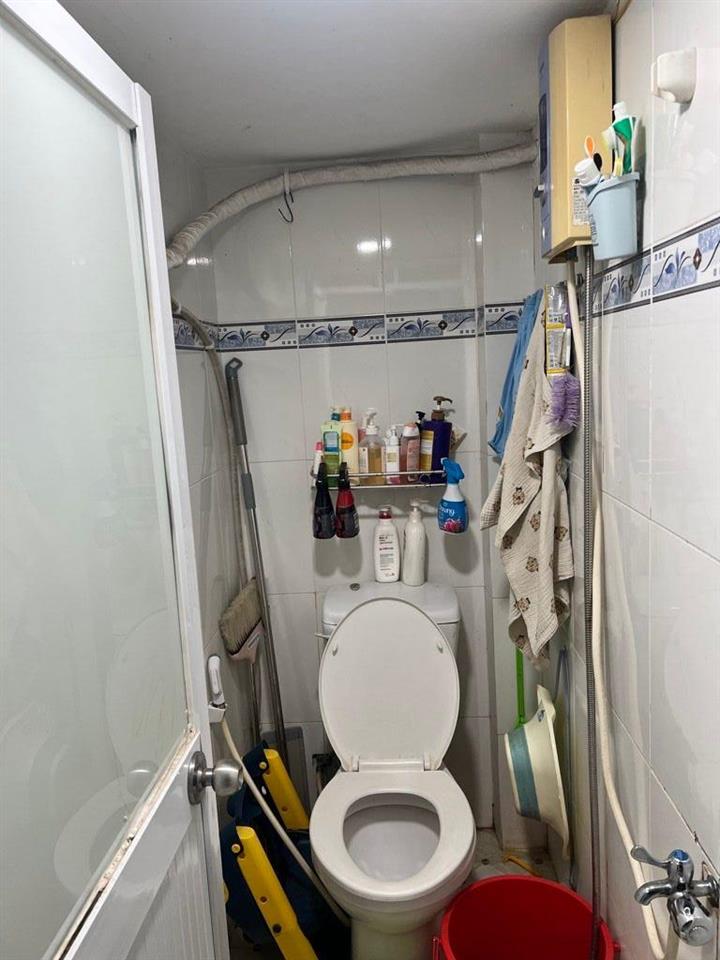 Chị năm kêu bán nhà hẻm xe hơi phước bìnhnhà nở hậu tài lộcnhà đẹp