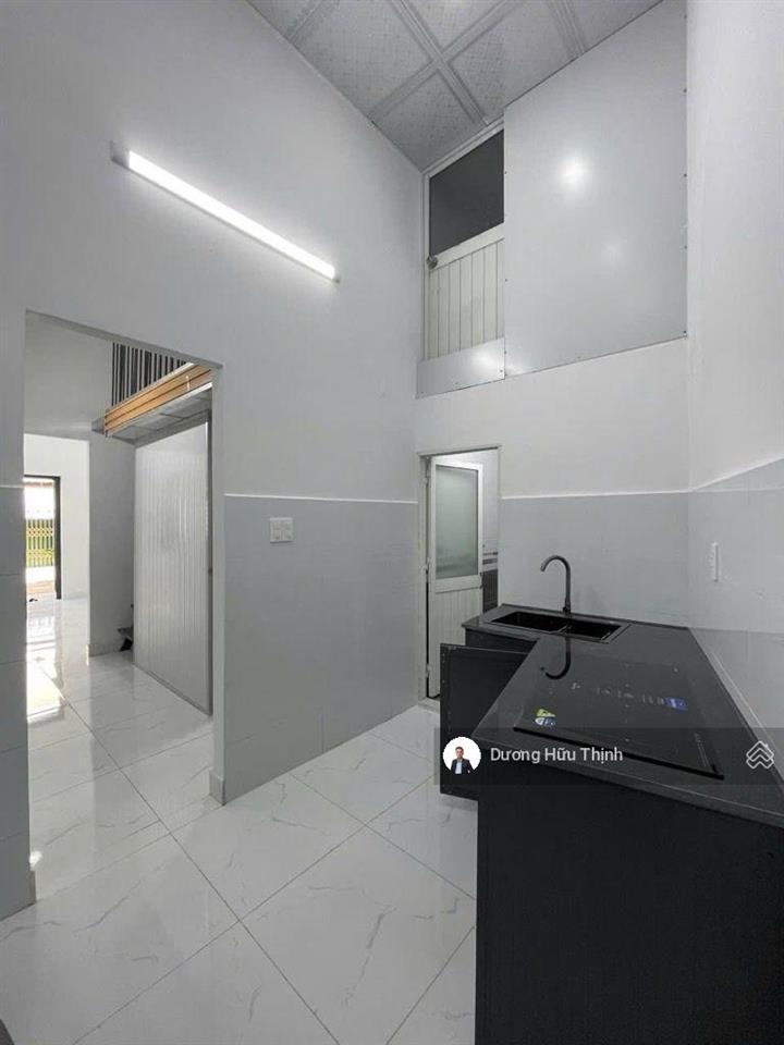 Nhà mặt tiền kinh doanh, hẻm xe tải thông đường 339 qua đường 22, phước long b chỉ 5,6tỷ