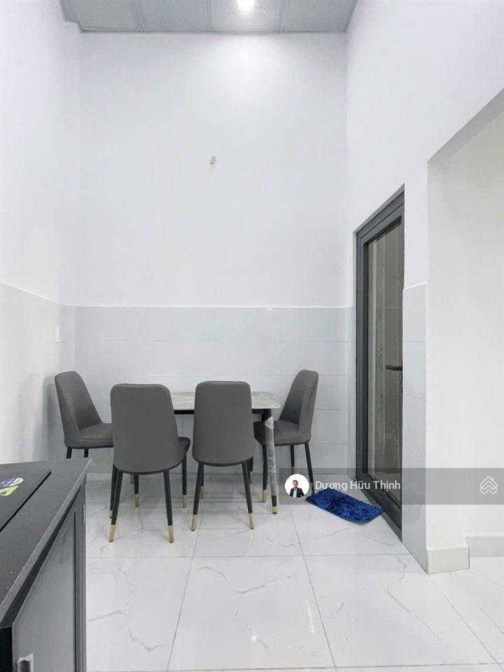 Nhà mặt tiền kinh doanh, hẻm xe tải thông đường 339 qua đường 22, phước long b chỉ 5,6tỷ