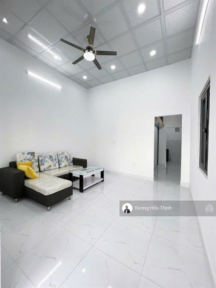 Nhà mặt tiền kinh doanh, hẻm xe tải thông đường 339 qua đường 22, phước long b chỉ 5,6tỷ