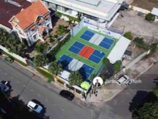 Bán đất tặng biệt thự với 2 sân pickeball.