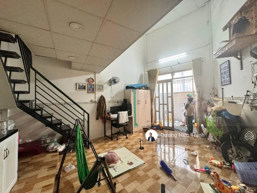 Nhà 1 sẹt trần thị điệu 54m2 3,4 tỷ hxh cách ga metro 500  kế cao đẳng công thương