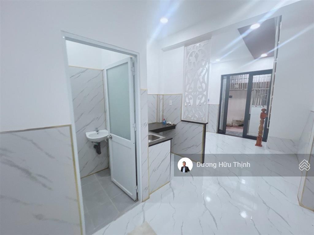 Giảm mạnh 200tr còn 3.030 bán nhà gần đh ngân hàng chợ thủ đức