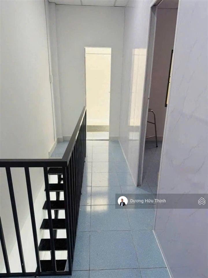 Bán gấp nhà mới tại đường số 5, quận 9, 2,338 tỷ, 21m2, 2pn, 1wc