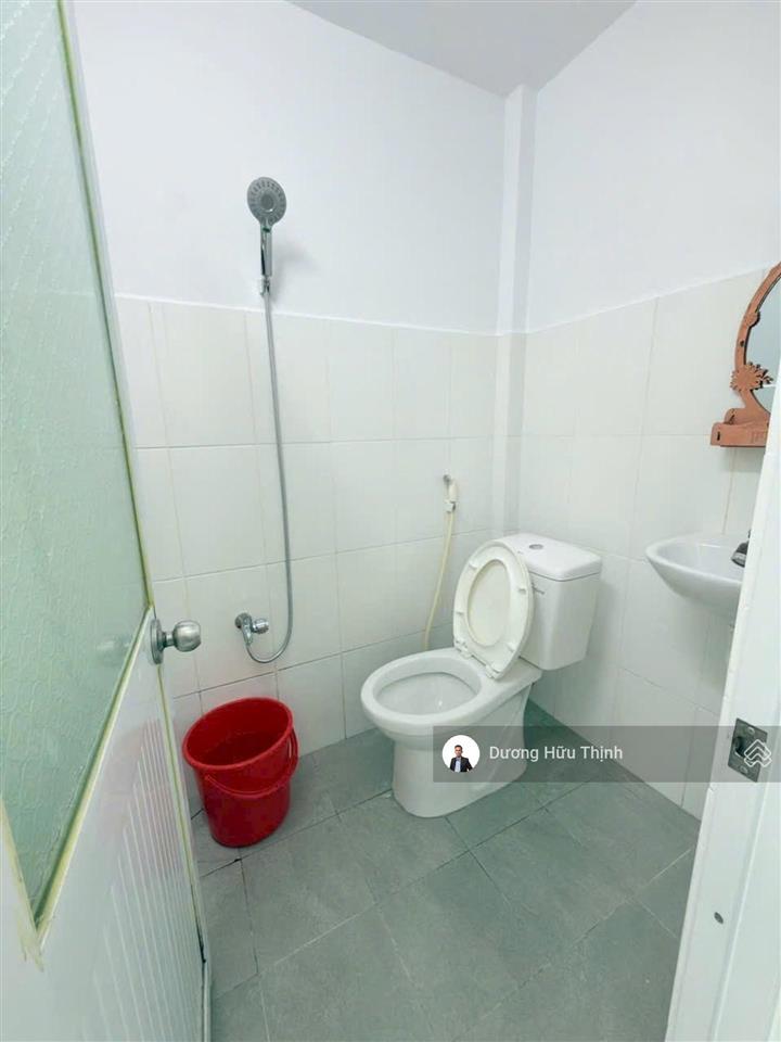 Bán gấp nhà mới tại đường số 5, quận 9, 2,338 tỷ, 21m2, 2pn, 1wc