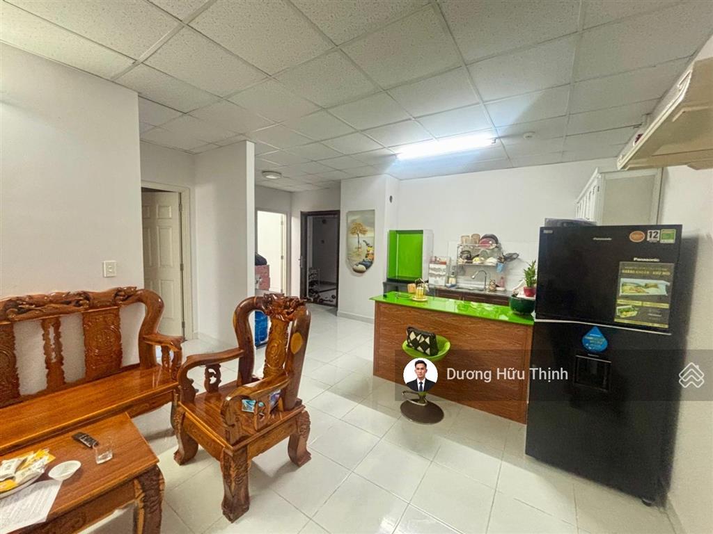 Kẹt tiền chú 7 bán căn hộ 2 pn ngay mặt tiền đường lê văn việt, man thiện trung tâm quận 9