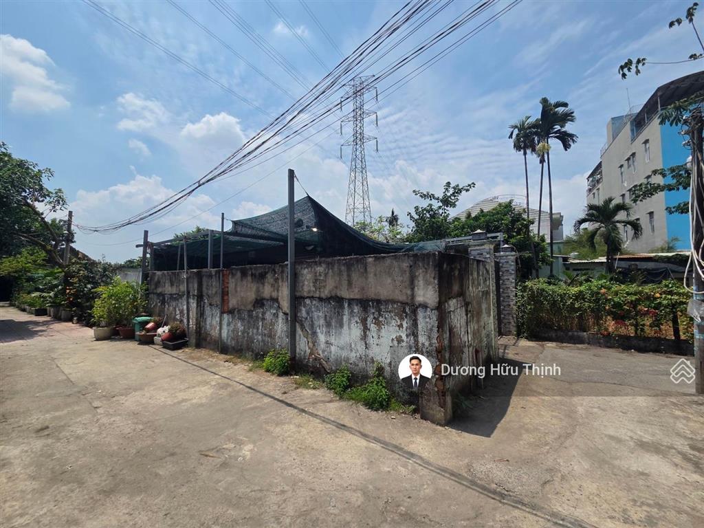 Chỉ 45tr/m2hxh cách global city 1,7km, còn 1 lô đất 100m2 sổ hồng riêng khu vip phước bình