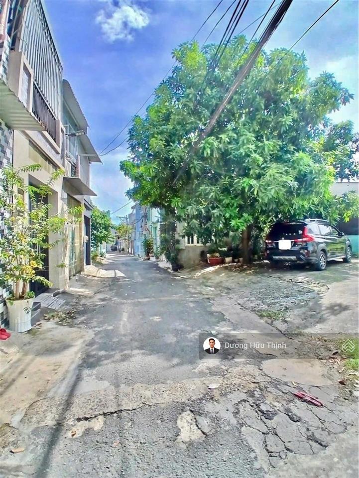 Gần vincom lê văn việt đất hiếm hẻm xe hơi 103m nở hậu xây mới tự do