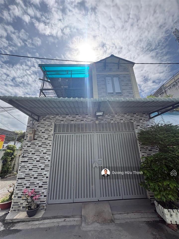 Nhà cách đường ndtrinh 30m hxh 4,59 tỷ nhà đẹp 60m2, căn góc,
cách vòng xoay phú hữu 800m,