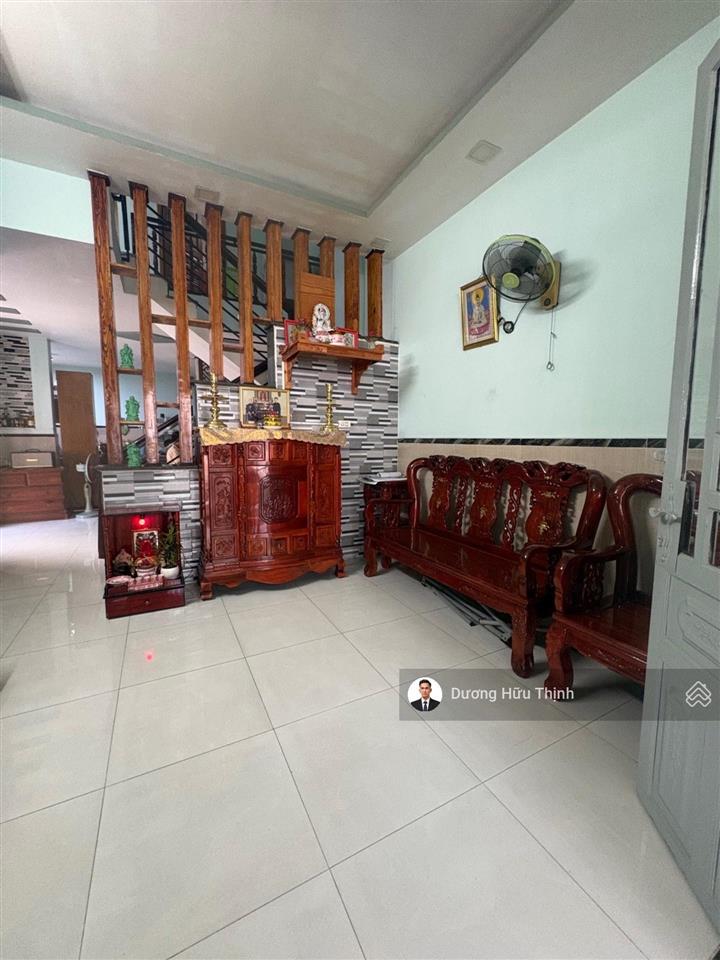 Nhà cách đường ndtrinh 30m hxh 4,59 tỷ nhà đẹp 60m2, căn góc,
cách vòng xoay phú hữu 800m,