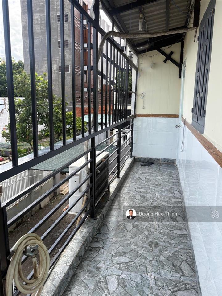 Nhà cách đường ndtrinh 30m hxh 4,59 tỷ nhà đẹp 60m2, căn góc,
cách vòng xoay phú hữu 800m,
