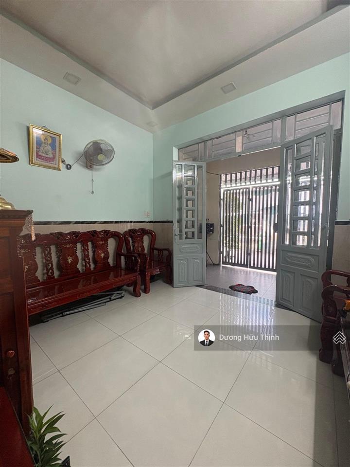 Nhà cách đường ndtrinh 30m hxh 4,59 tỷ nhà đẹp 60m2, căn góc,
cách vòng xoay phú hữu 800m,